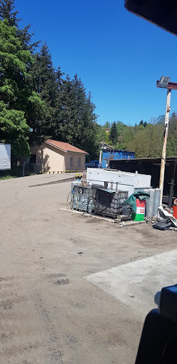 Aperçu des activités de la casse automobile SCHIED ENVIRONNEMENT RECYCLAGE située à VAL D'OINGT (69620)